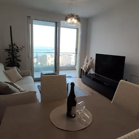 Luxury Sunny View